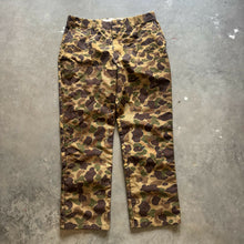 Load image into Gallery viewer, Vintage Duck Camo Brush Pants (L)