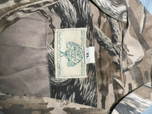 Load image into Gallery viewer, Vintage mossy oak original treestand button up (xl)