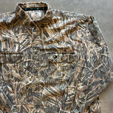 Load image into Gallery viewer, 2000’s Mossy Oak Shadowgrass Camo Button Up Shirt (XL)