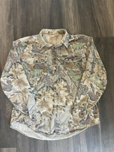 Load image into Gallery viewer, Vintage Woolrich Realtree Advantage Camo Button-Up Shirt (L)