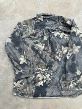 Load image into Gallery viewer, Vintage MossyOak Breakup Button Up (XL)