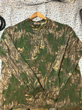 Load image into Gallery viewer, 00’s Mossy Oak Shadow Leaf LS Shirt (XL/XXL) 🇺🇸