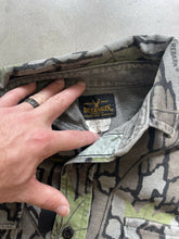 Load image into Gallery viewer, Vintage Trebark Camo Chamois Shirt (L)
