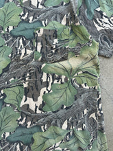 Load image into Gallery viewer, Vintage MossyOak Full Foliage Pocket T (L)