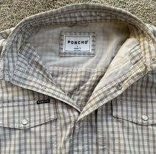 Load image into Gallery viewer, Poncho Pearl Snap