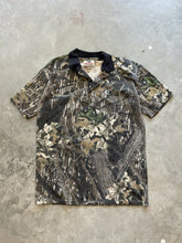 Load image into Gallery viewer, Vintage Mossy Oak Breakup Camo Polo Shirt (L)