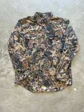 Load image into Gallery viewer, Vintage Mossy Oak Forest Floor Camo Button-Up (L)