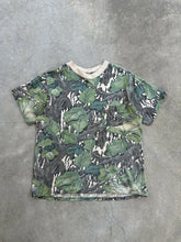 Load image into Gallery viewer, Vintage MossyOak Full Foliage Pocket T (L)