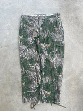 Load image into Gallery viewer, Vintage MossyOak Shadow Leaf Adjustable Waist Pants (36-40”x32”)