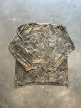 Load image into Gallery viewer, 90’s Realtree Camo Long Sleeve Shirt (XL) 🇺🇸