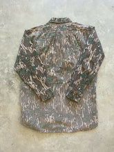 Load image into Gallery viewer, Vintage Mossy Oak Greenleaf Camo Chamois Shirt (L)