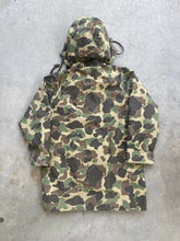 Load image into Gallery viewer, Vintage Duxbak Duck Camo Courd Collar Rain Jacket (S)