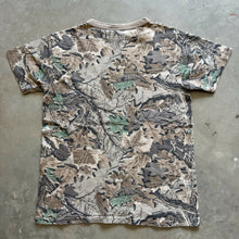Load image into Gallery viewer, Vintage Distressed Realtree Advantage Camo Shirt (S)