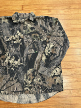 Load image into Gallery viewer, Vintage MossyOak Breakup Camo Chamios (XL)