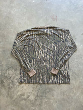 Load image into Gallery viewer, Vintage Realtree Camo Long Sleeve Shirt (XL)