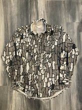 Load image into Gallery viewer, Vintage Trebark Camo Chamois Shirt (L)