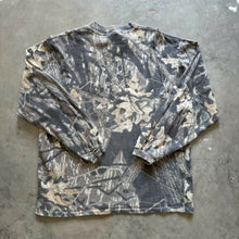 Load image into Gallery viewer, Vintage Mossy Oak Breakup Camo Long Sleeve Shirt (L)