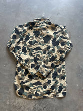 Load image into Gallery viewer, Vintage Woolrich Duck Camo Button-Up Shirt (M)