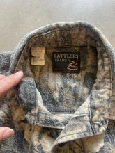 Load image into Gallery viewer, Vintage Mossy Oak Breakup Camo Chamois Shirt (M)