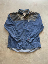 Load image into Gallery viewer, 2000’s Denim Mossy Oak Breakup Camo Button Up Shirt (2XL)
