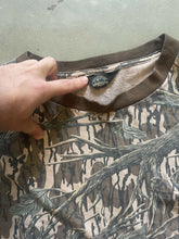 Load image into Gallery viewer, Vintage Mossy Oak Treestand Camo T-Shirt (3XL)