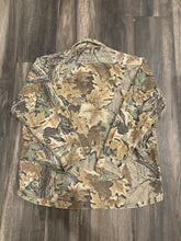 Load image into Gallery viewer, 1990’s Cabela’s Realtree Advantage Camo Chamois Shirt (XL)