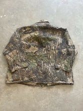Load image into Gallery viewer, Vintage Realtree Camo Shacket (3XL)