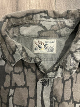 Load image into Gallery viewer, 1990’s Duck Bay Trebark Camo Chamois Shirt (L)