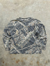 Load image into Gallery viewer, Vintage Mossyoak ShadowBranch Camo Longsleeve(M)