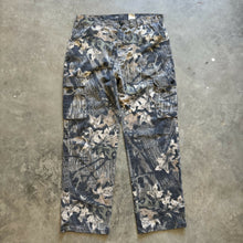 Load image into Gallery viewer, Vintage Mossy Oak Breakup Camo Adjustable Waist Pants (L)