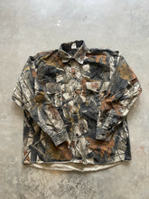 Load image into Gallery viewer, Vintage Realtree Camo Button Up Shirt (XL)