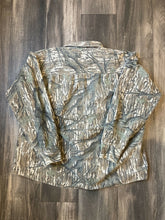Load image into Gallery viewer, 1990’s Mossy Oak Treestand Camo Chamois Shirt (2XL)