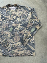 Load image into Gallery viewer, Vintage MossyOak Forest Floor Camo Longsleeve Shirt (L)