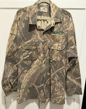 Load image into Gallery viewer, Mossy Oak Shadow Branch RNT Button Down