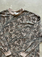 Load image into Gallery viewer, Vintage Mossy Oak Treestand Camo Long Sleeve Shirt (2XL)