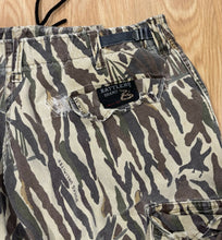 Load image into Gallery viewer, Vintage Rattlers Camo Ducks Unlimited Camo Cargo Pants Large Long