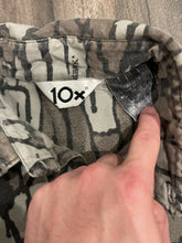 Load image into Gallery viewer, Vintage Trebark Camo Chamois Shirt (L)