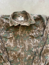 Load image into Gallery viewer, Vintage Mossy Oak Greenleaf Camo Chamois Shirt (L)