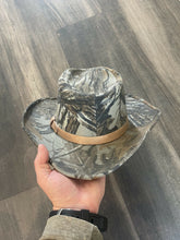Load image into Gallery viewer, Vintage Realtree Extra Brown Camo Hat