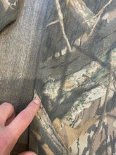 Load image into Gallery viewer, Vintage Mossy Oak Shadow Branch Camo Button-Up Shirt (XL)