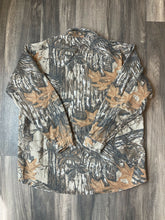 Load image into Gallery viewer, 1990’s Deerskin Realtree Extra Brown Camo Chamois Shirt (2XL)