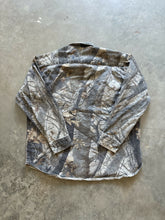 Load image into Gallery viewer, Vintage Mossy Oak Realtree Hardwoods Camo Button Up Shirt (XL)