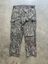 Load image into Gallery viewer, Vintage Realtree Camo Adjustable Waist Pants (XL)