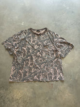 Load image into Gallery viewer, Vintage Mossy Oak Treestand Camo T-Shirt (3XL)