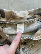 Load image into Gallery viewer, Vintage Realtree Camo Jacket (XL)