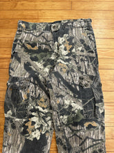 Load image into Gallery viewer, Vintage MossyOak Breakup Camo Adjustable Waist Pants (30-34x31)
