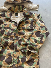 Load image into Gallery viewer, Vintage Eddie Bauer Duck Camo Jacket (M)
