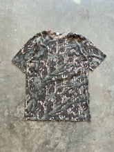 Load image into Gallery viewer, Vintage Mossy Oak Treestand Camo T-Shirt (M)