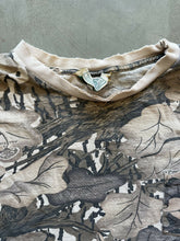 Load image into Gallery viewer, Vintage Distressed Mossy Oak Fall Foliage Camo Long Sleeve Shirt (XL)