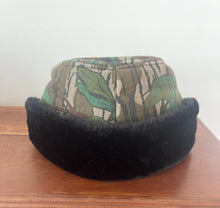 Load image into Gallery viewer, Mossy Oak Greenleaf Insulated Trapper Hat (M)